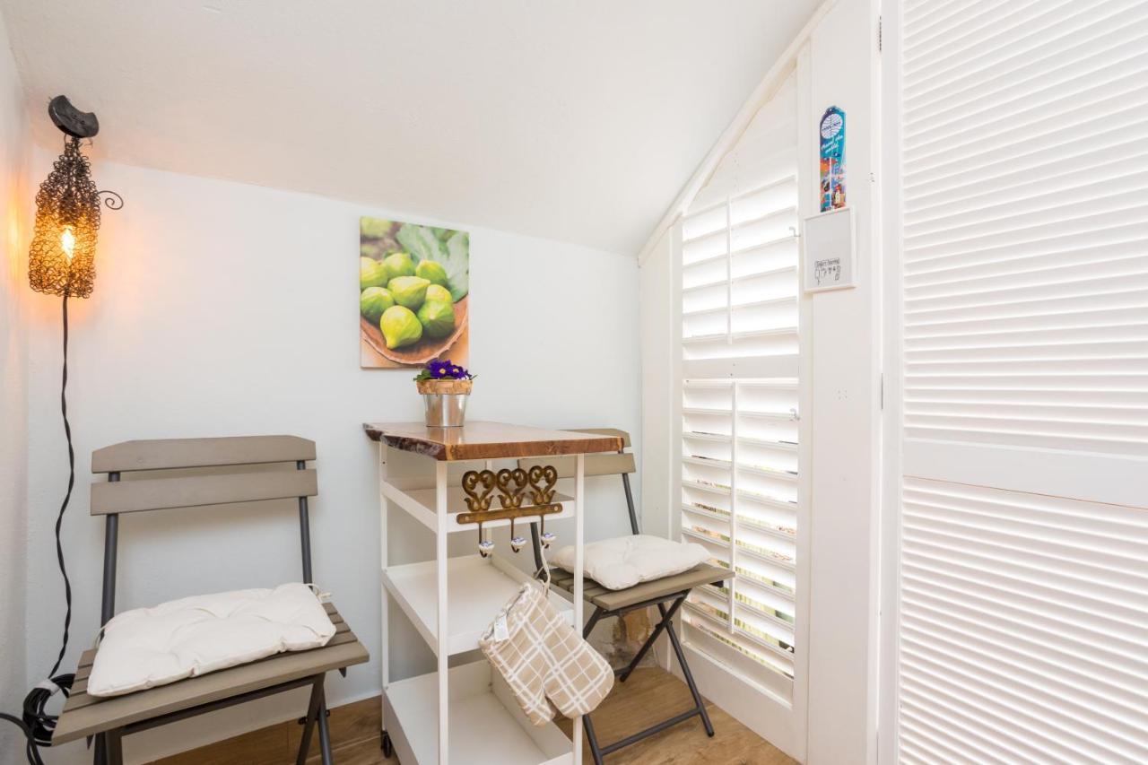 Charming At House Rustica With Terrace And Nearby Parking Apartmán *