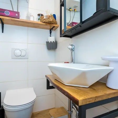 Charming Studio Apartment At House Rustica With Terrace And Nearby Parking Punat Exterior photo